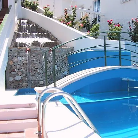 Jose Cruz Hotel